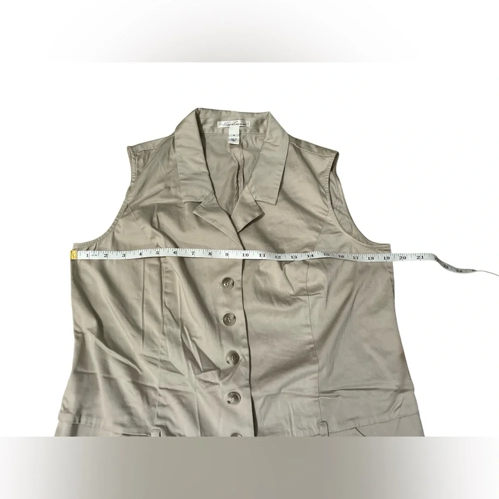Kenneth Cole New York Beige Sleeveless Romper.  Size 10. - Picture 10 of 14